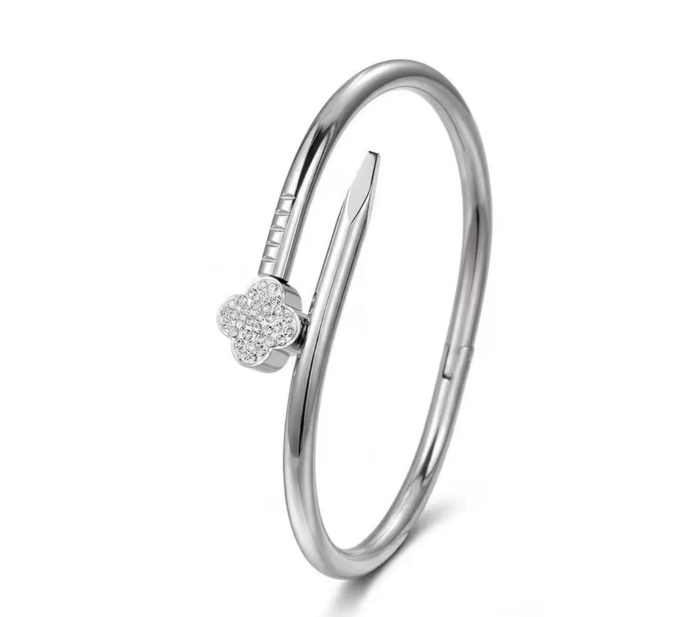 Flower sparkle bangle