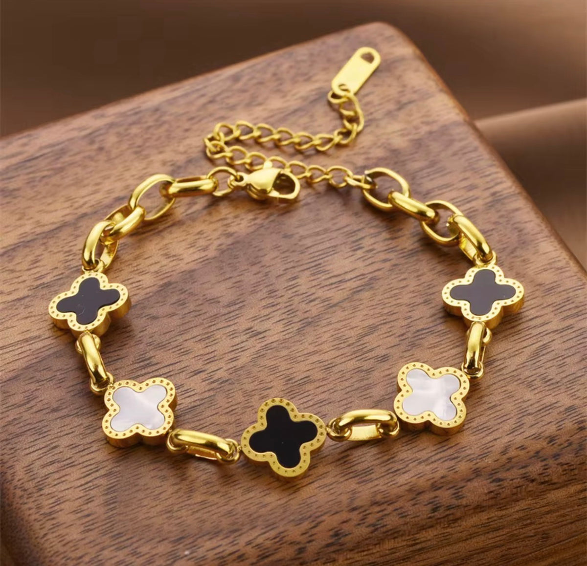 Clover Flower bracelet