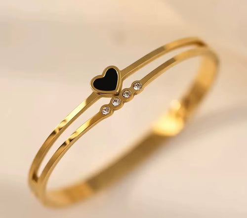 Black and red heart bangle