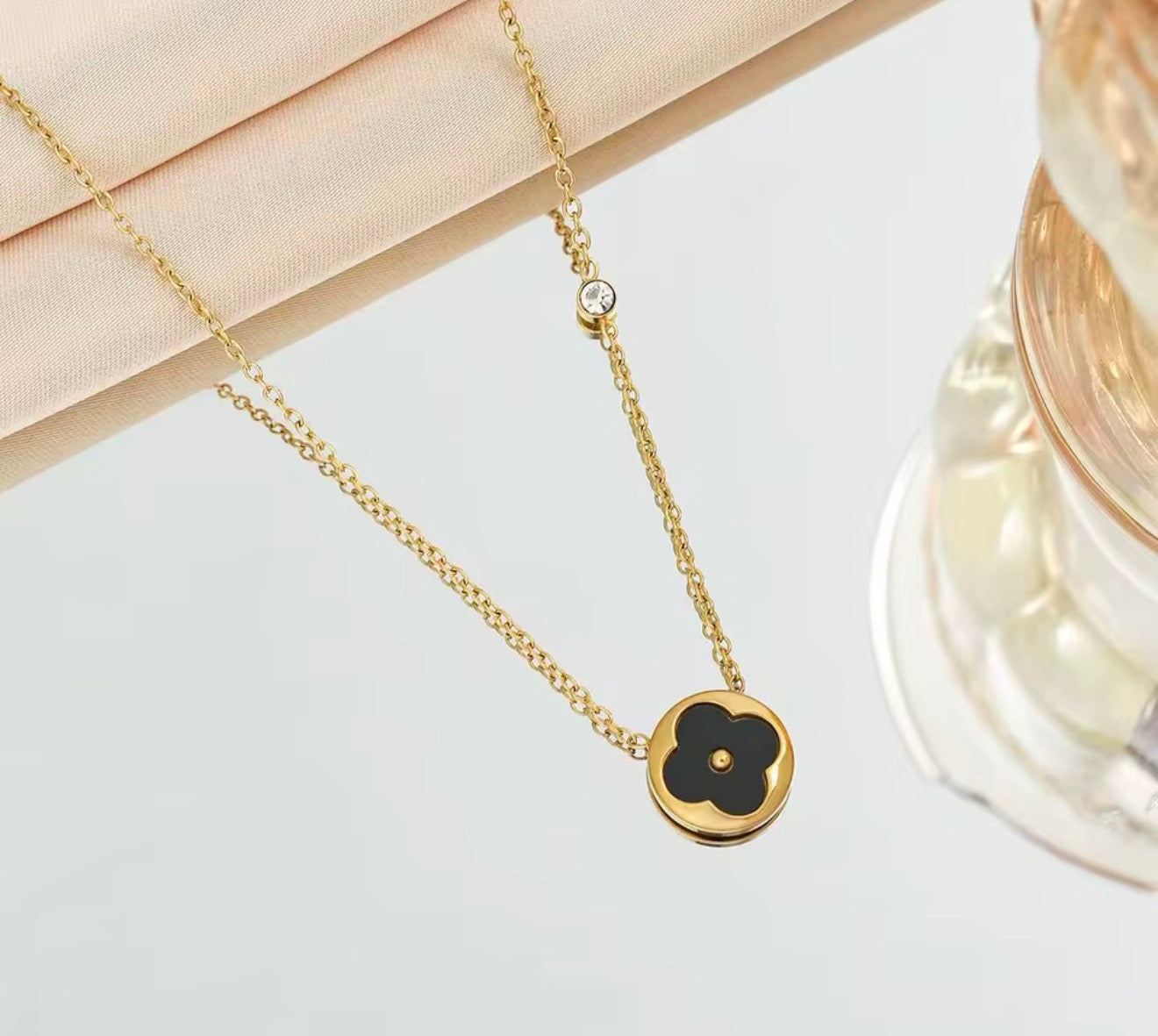 Black flower necklace
