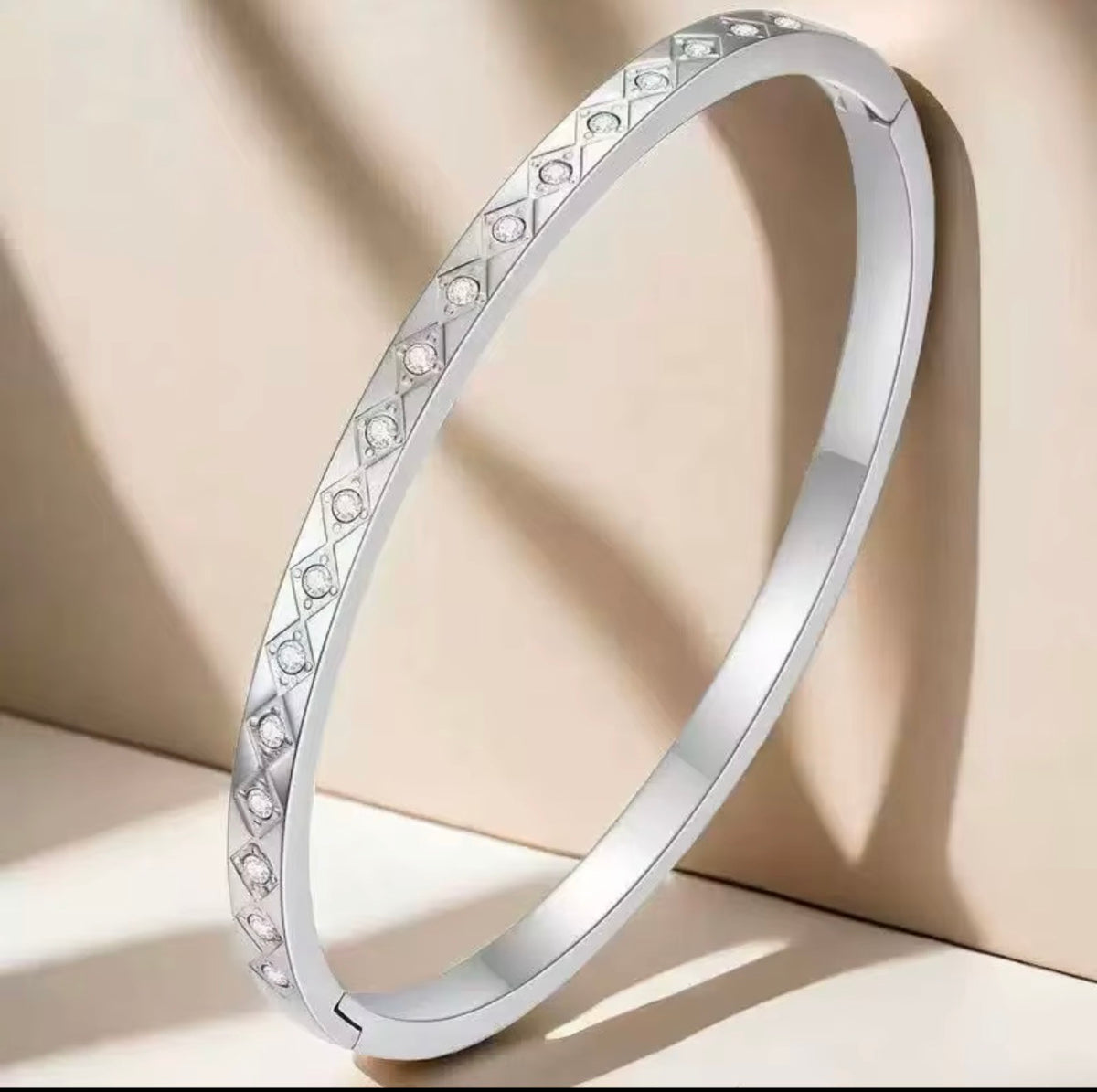 sidrah silver bangle