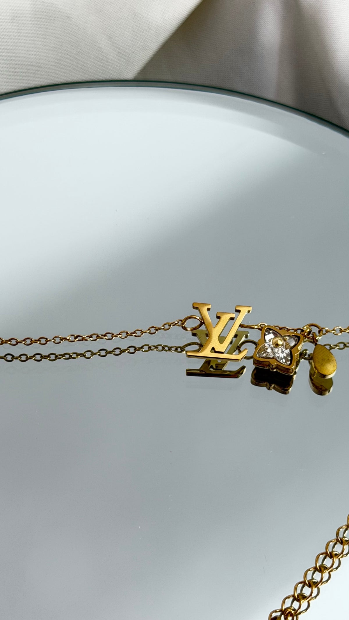 limited Lv diamond bracelet