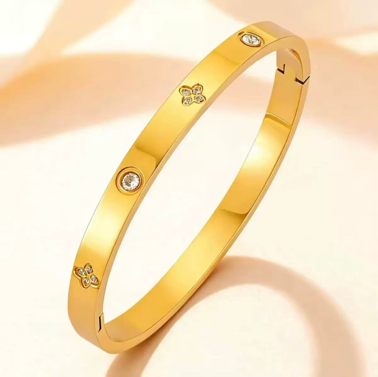Sparkle flower original bangle
