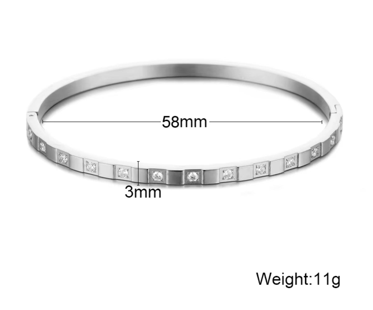 Silver patricia bangle