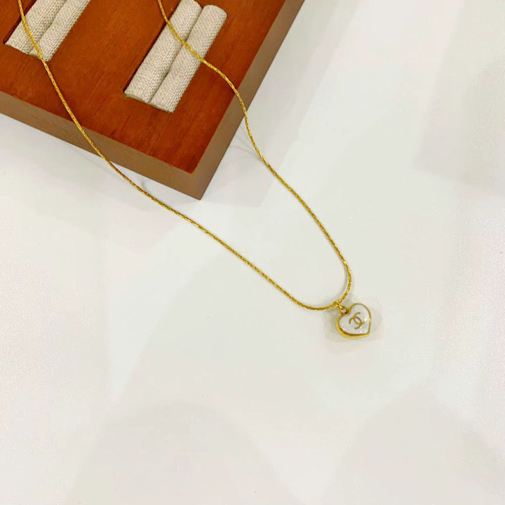 White heart necklace